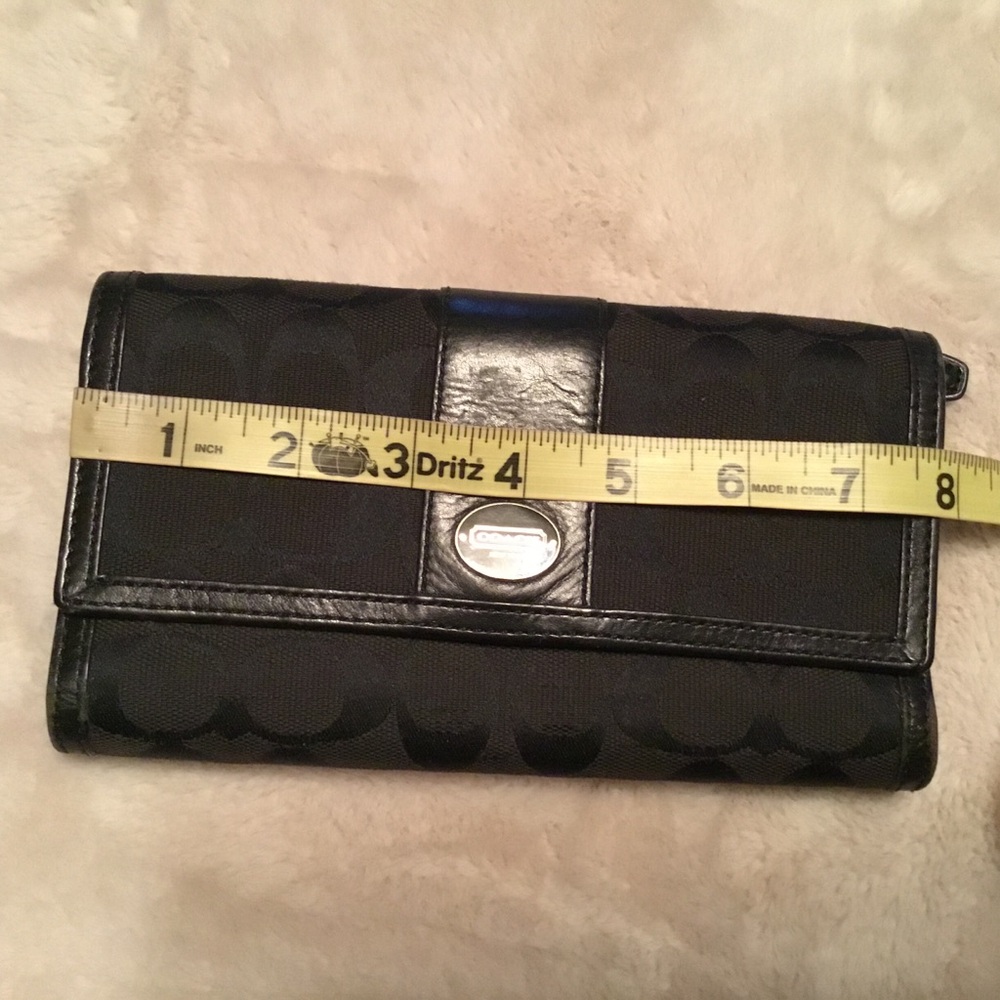 Coach Signature Monogram Large Black Wallet - Picture 9 of 10